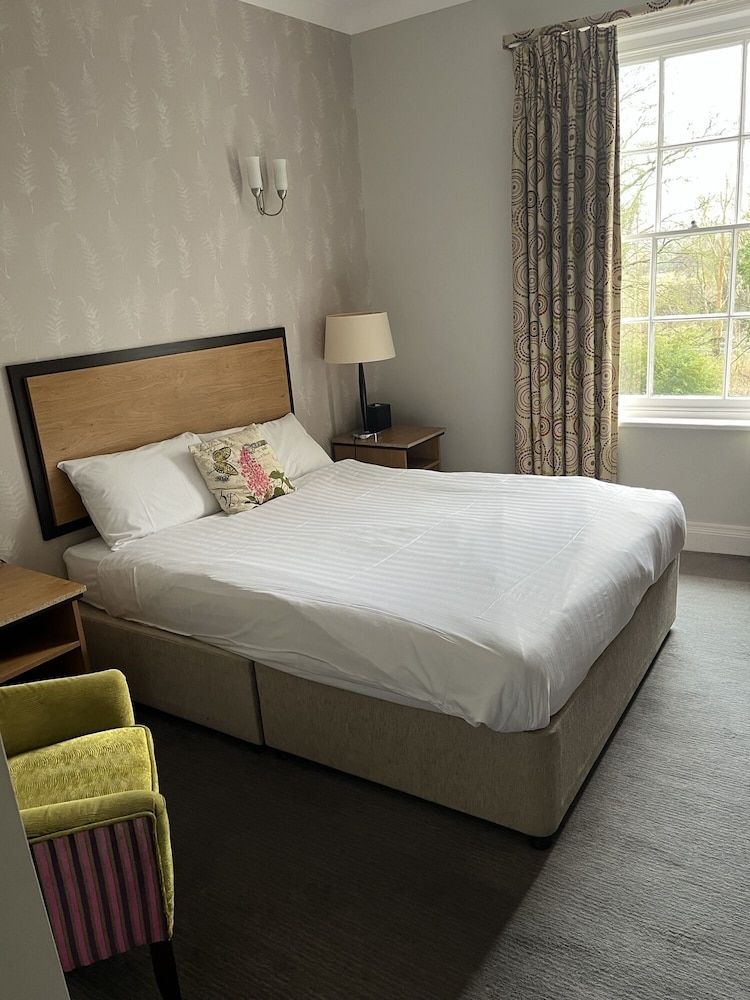 The Riverside House Hotel Deluxe Double Room, Garden View 6