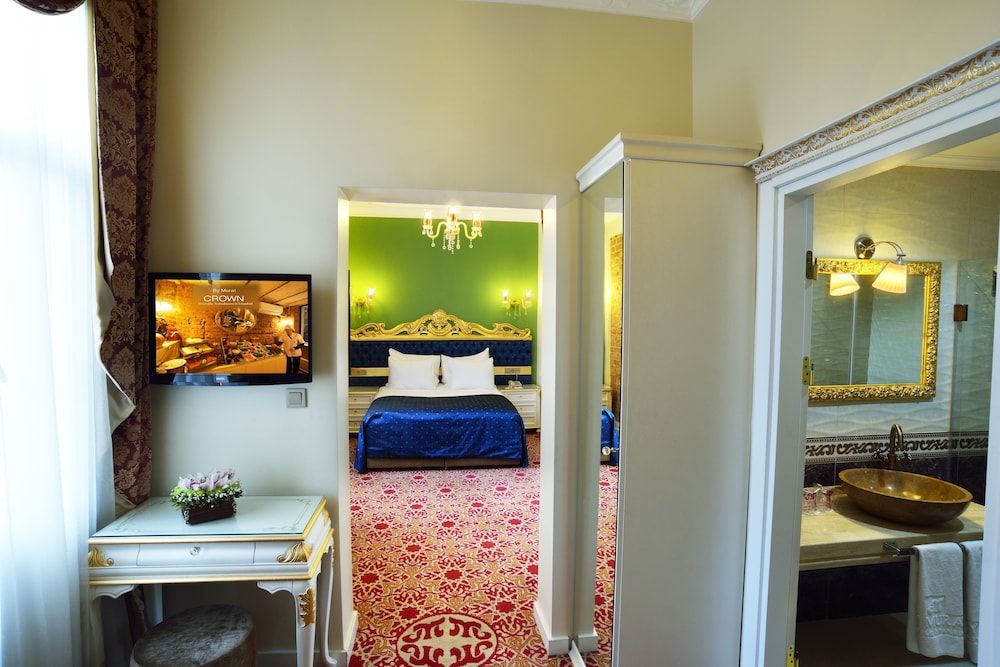 undefined By Murat Crown Hotel 2