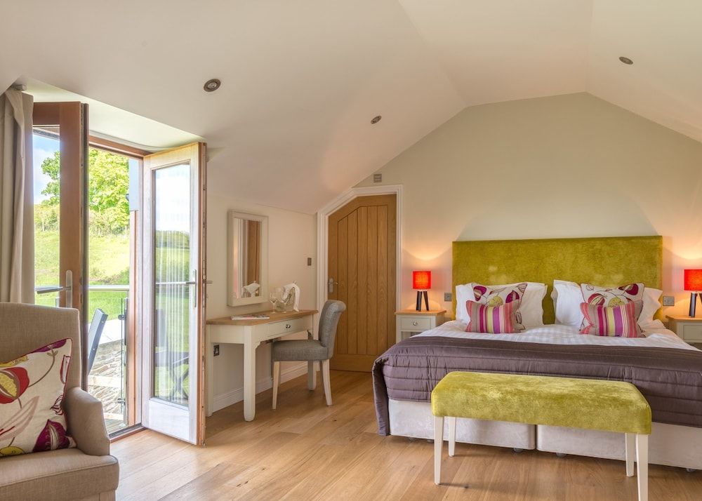 The Horn of Plenty Deluxe Double Room 7