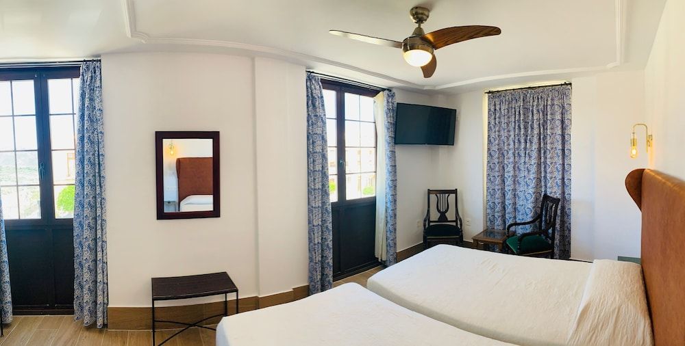 Hotel Don Miguel Standard Double Room, Balcony (Plaza de España ) 2