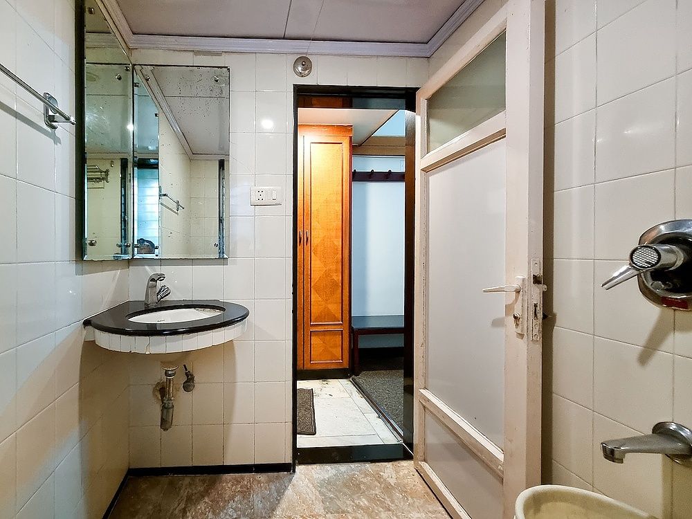 Balwas International Standard Double Room, Smoking 6