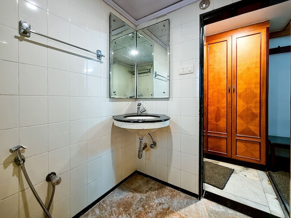 Balwas International Standard Double Room, Smoking 5