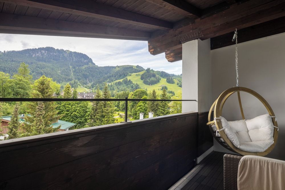 Q Hotel Maria Theresia Double Room (Hahnenkamm) 8