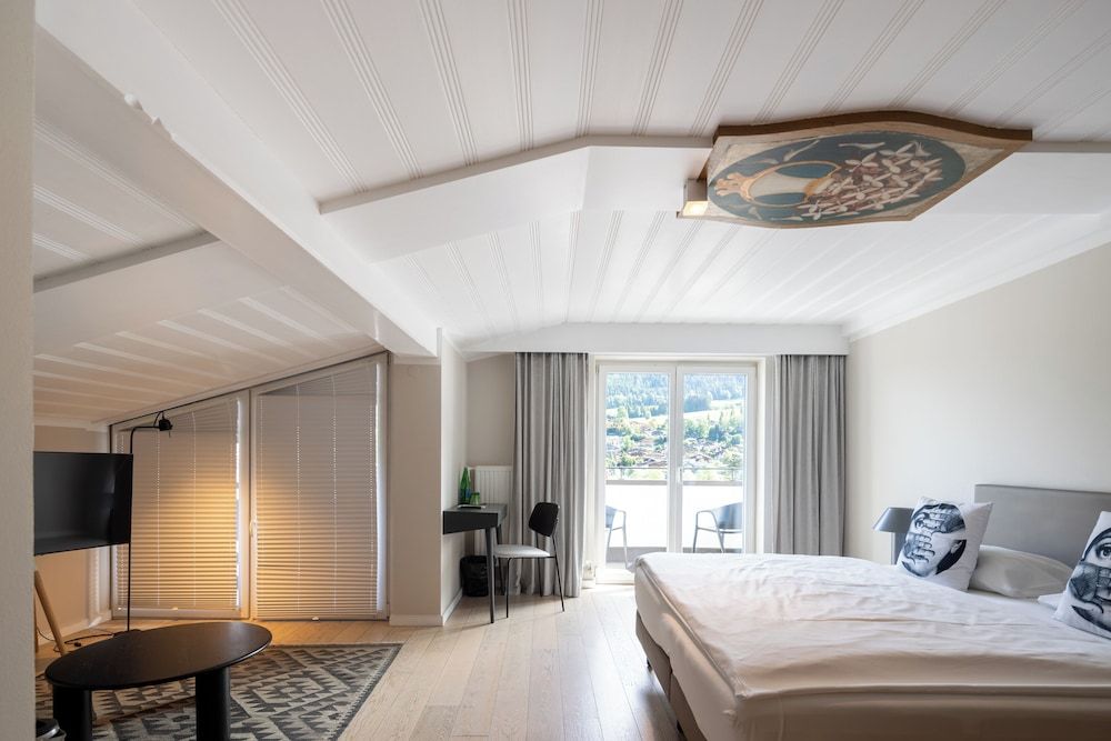 Q Hotel Maria Theresia Double Room (Hahnenkamm) 7