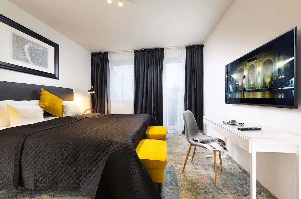 undefined Bo33 Hotel Family & Suites 4