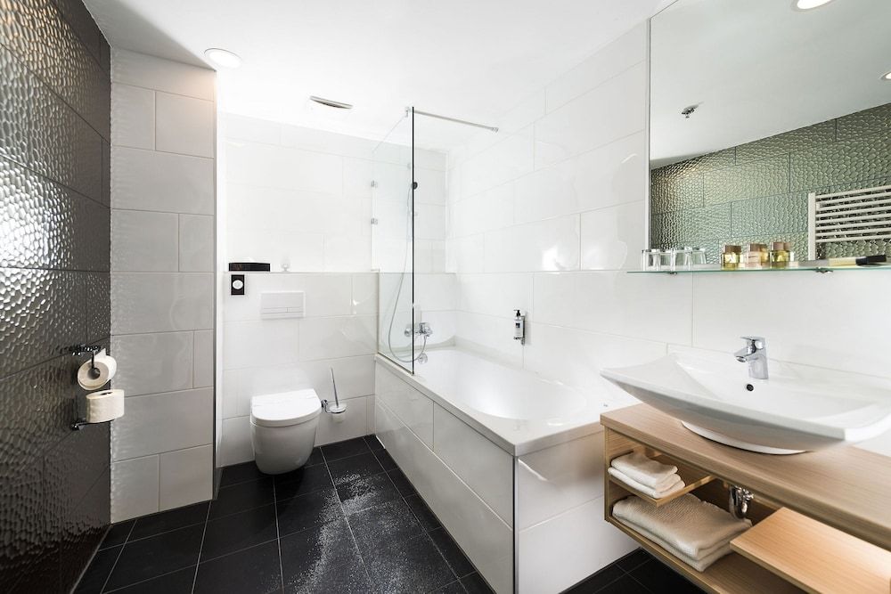 Bo33 Hotel Family & Suites Superior Double Room 9