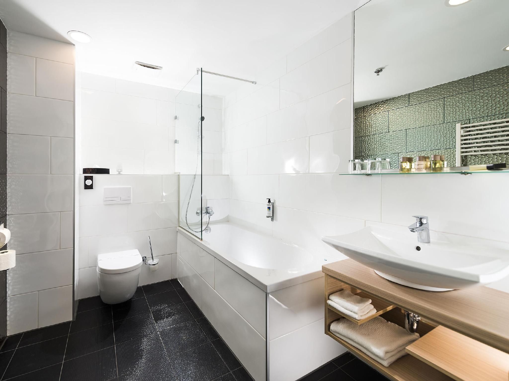 undefined Bo33 Hotel Family & Suites 8