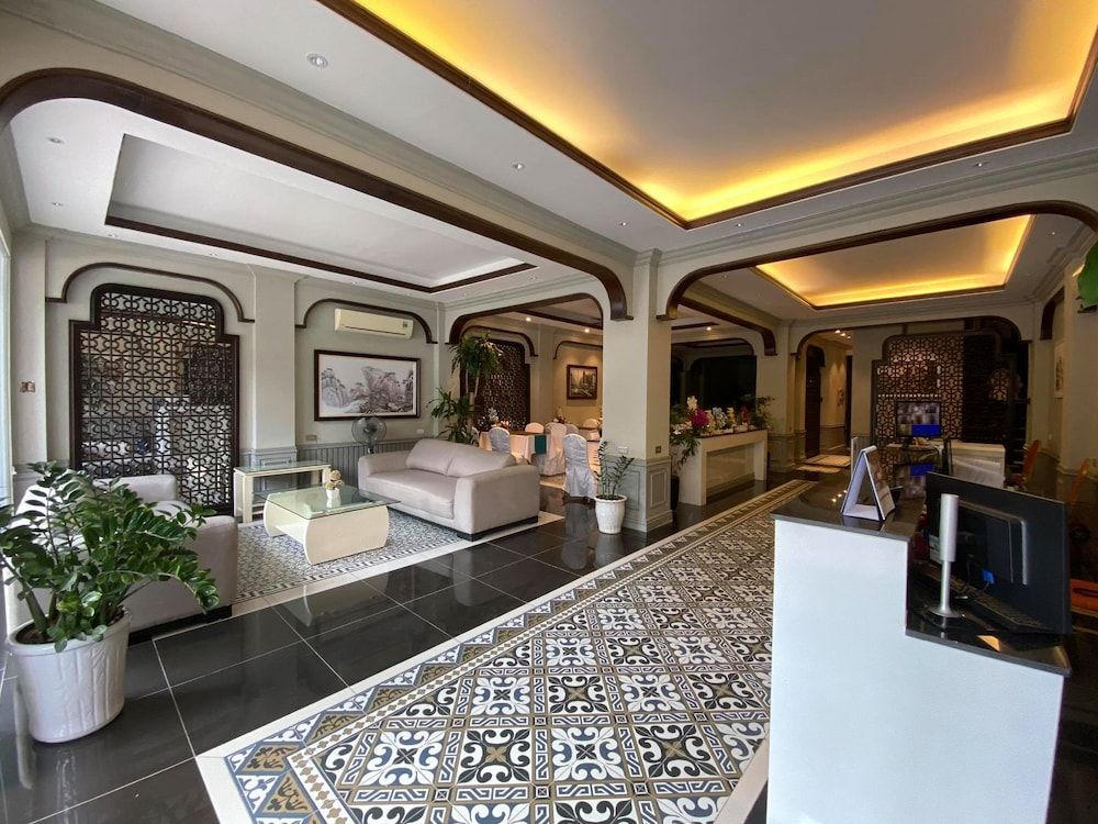 undefined Bonne Nuit Hotel
