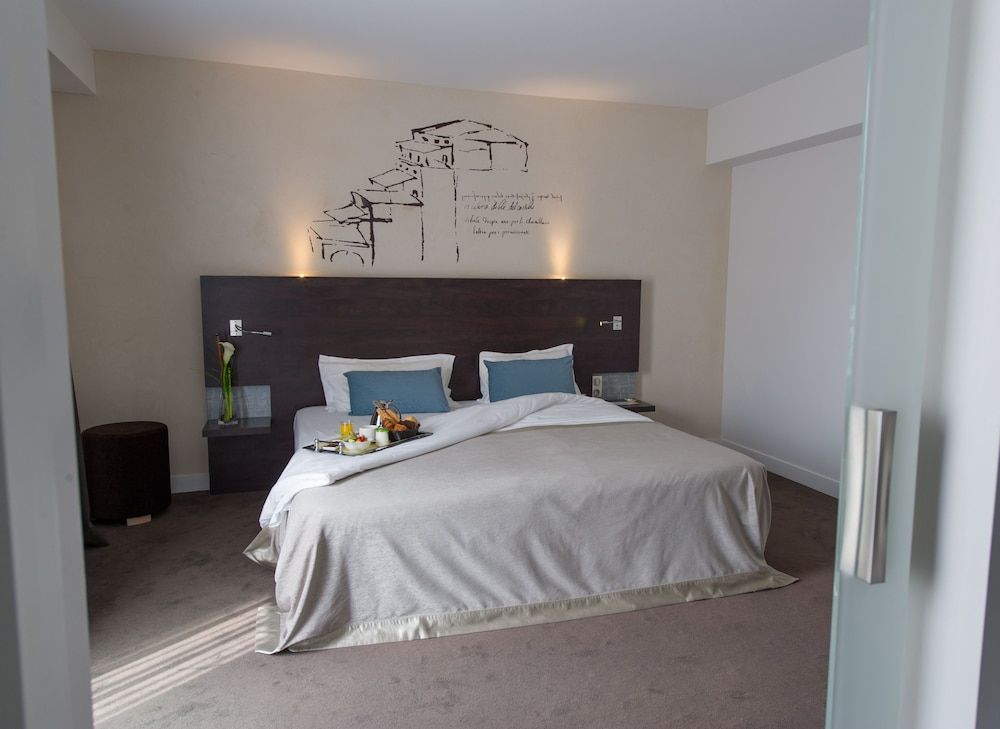 Exclusive Room, 1 King Bed, Non Smoking, Terrace