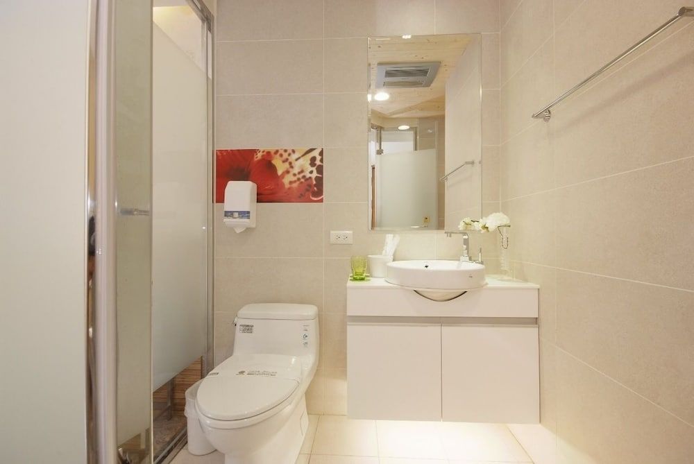 Golden Hotel Superior Double Room 5