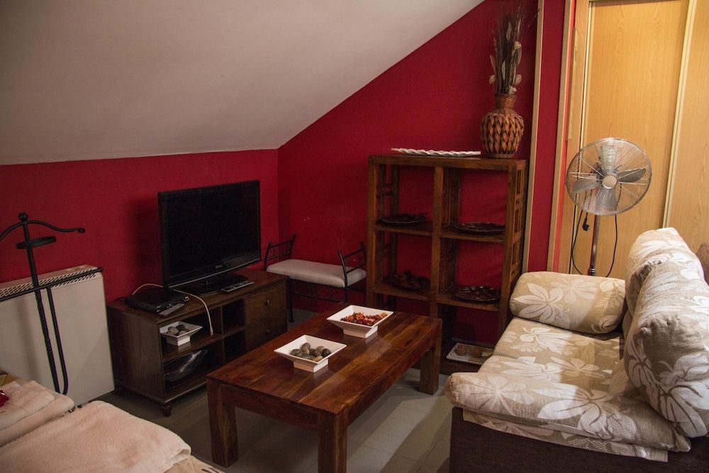 ApartaHotel CollaRubio Deluxe Studio, 1 Bedroom, Terrace, Courtyard View 10