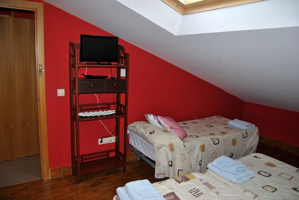 ApartaHotel CollaRubio Deluxe Duplex, 3 Bedrooms, Mountainside 8