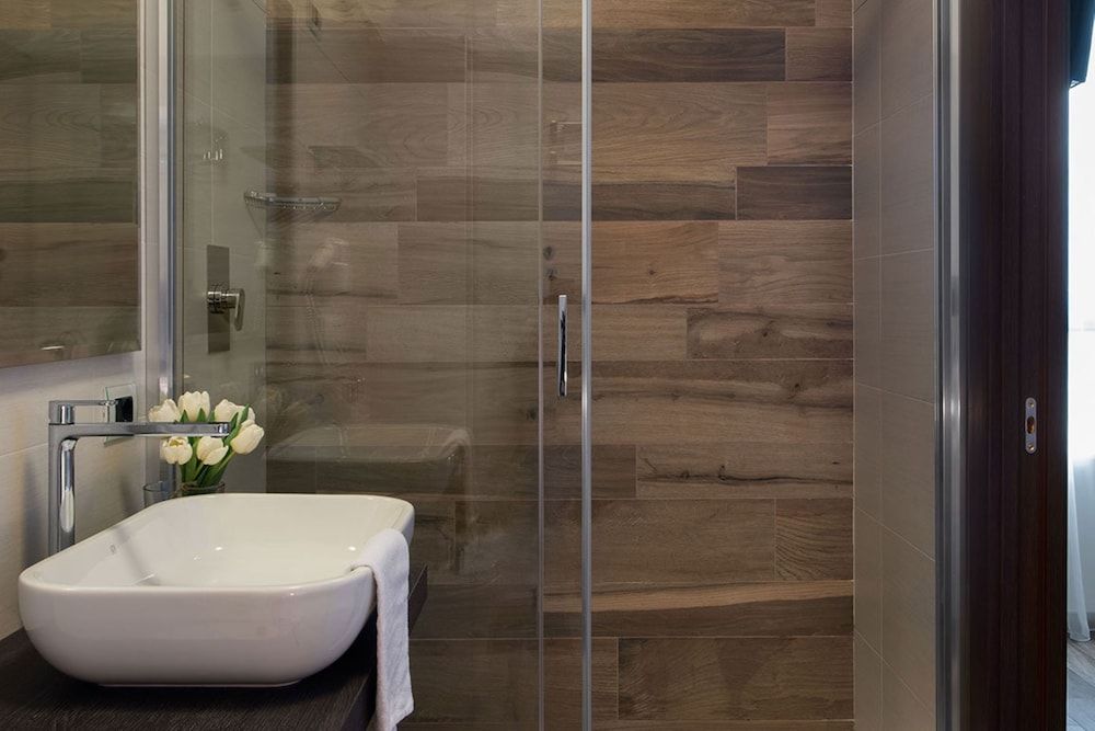 Expo Hotel Milan Single Room 8