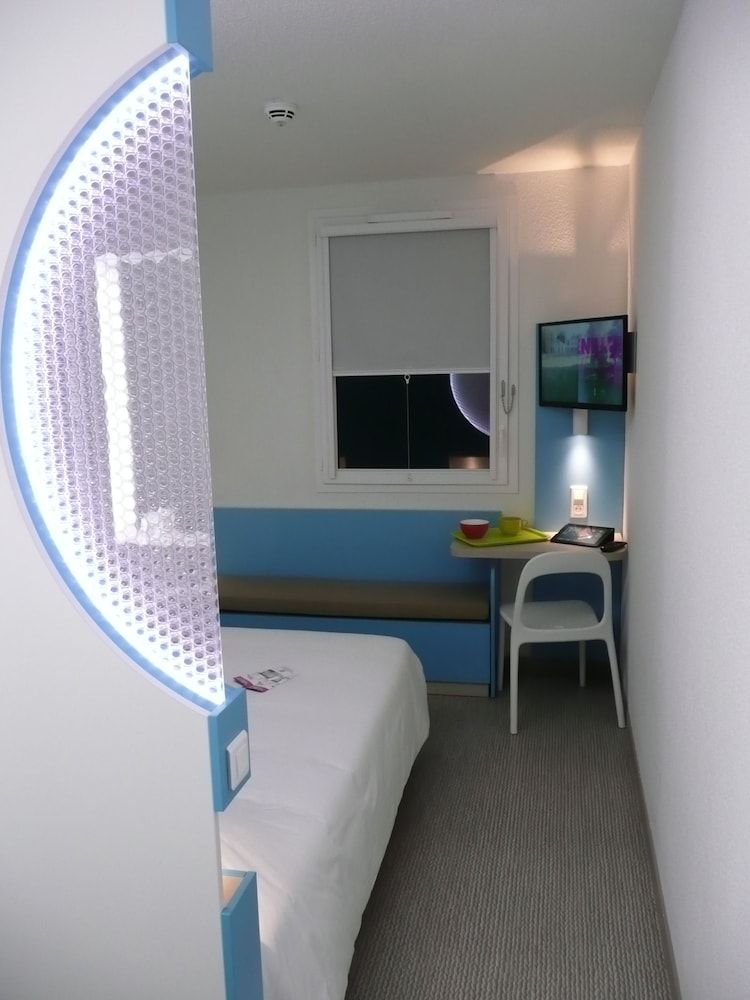 First Inn Hotel Les Ulis Economy Room 3