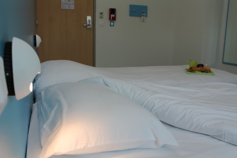 First Inn Hotel Les Ulis Twin Room 4