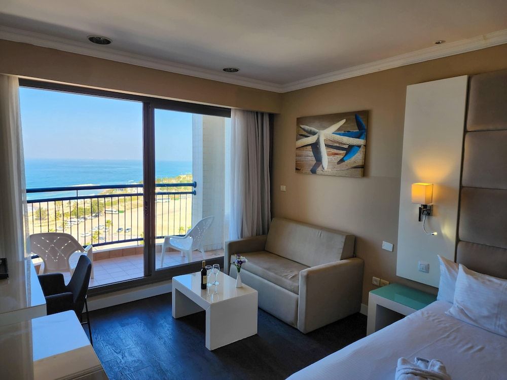 Tamara Ashkelon Executive Room
