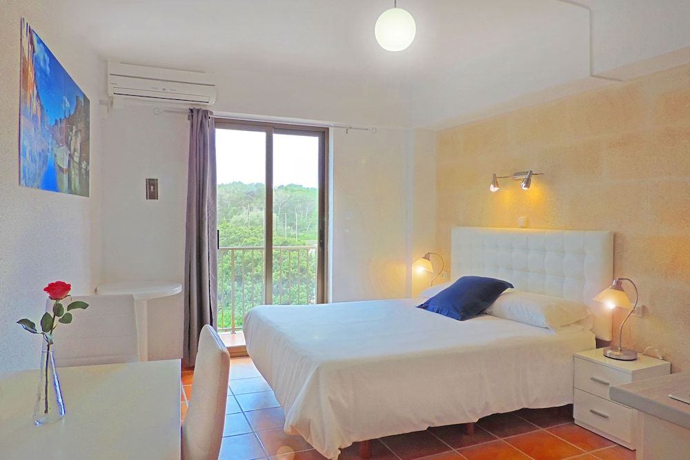 Marblau Hostal