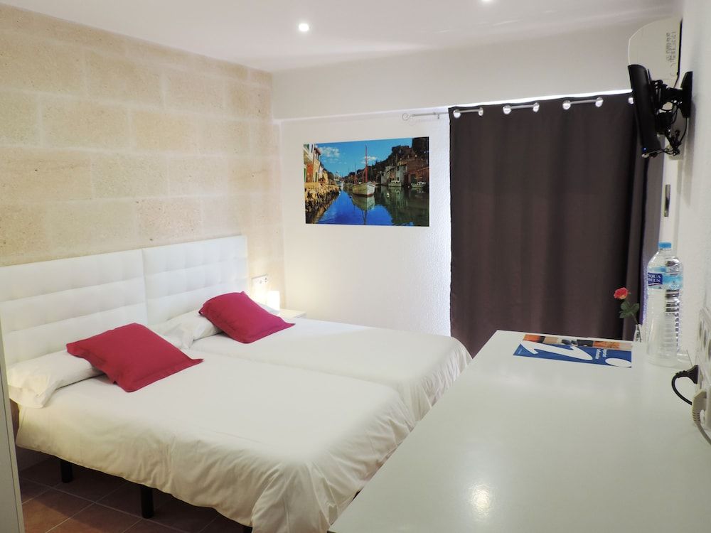 Marblau Hostal