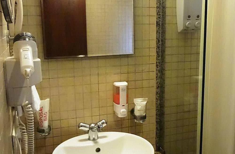 FabHotel Shubhangan Deluxe Room 17