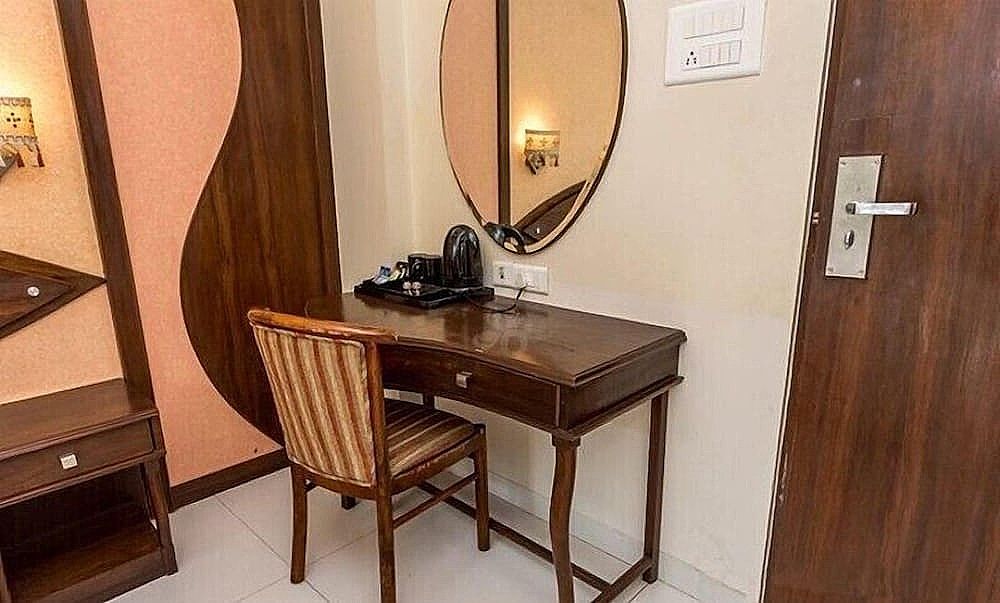 FabHotel Shubhangan Deluxe Room 25