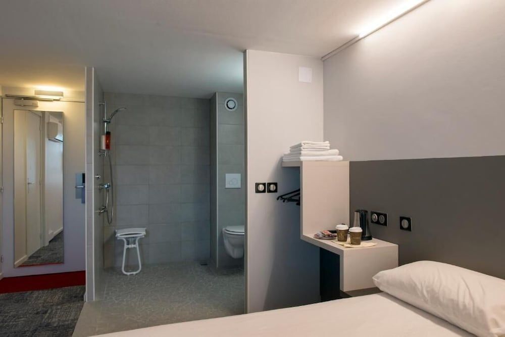 Standard Double Room, 1 Queen Bed, Accessible