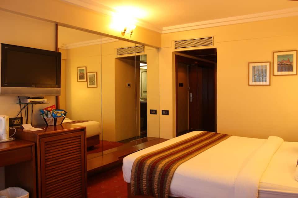 Hotel Midtown Pritam