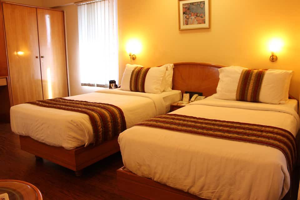 Hotel Midtown Pritam