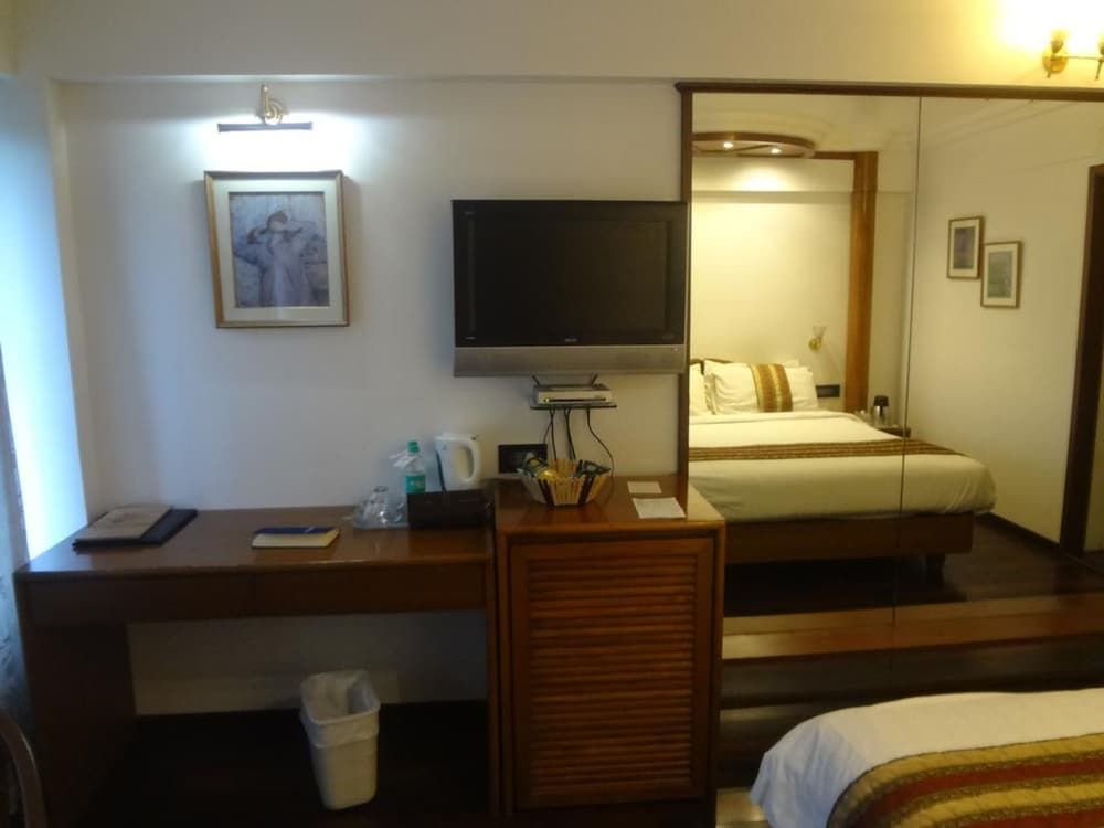 Hotel Midtown Pritam