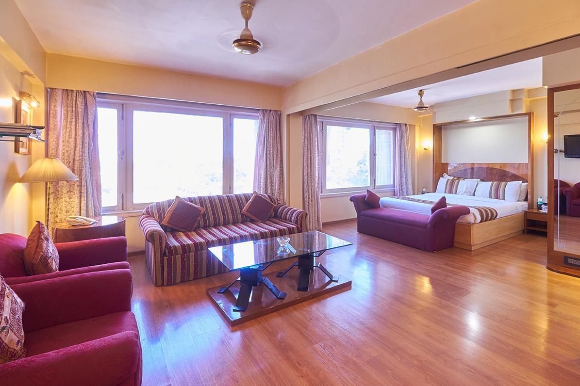 Hotel Midtown Pritam