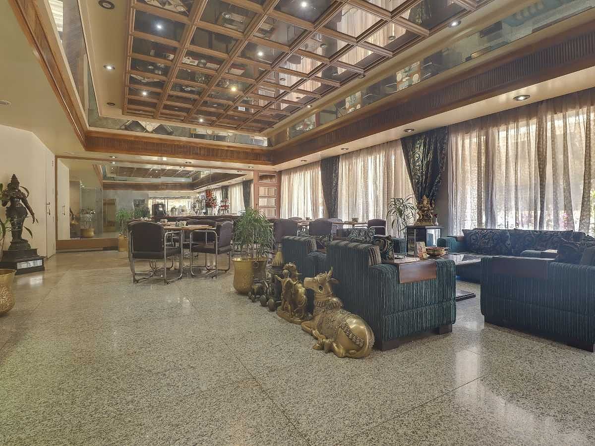 Hotel Midtown Pritam
