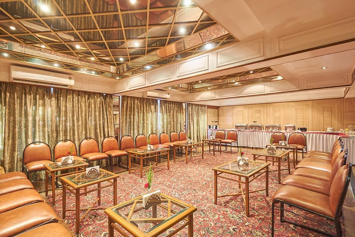Hotel Midtown Pritam