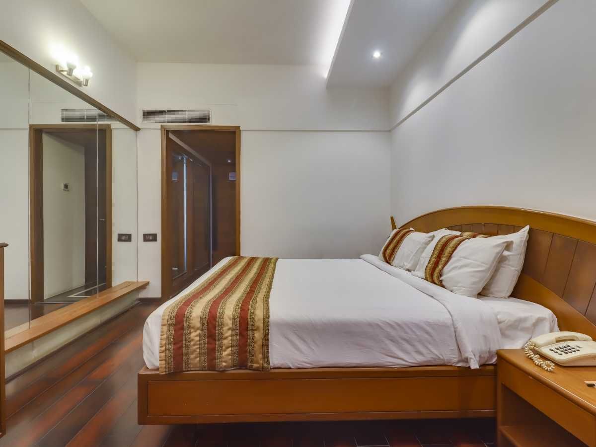 Hotel Midtown Pritam