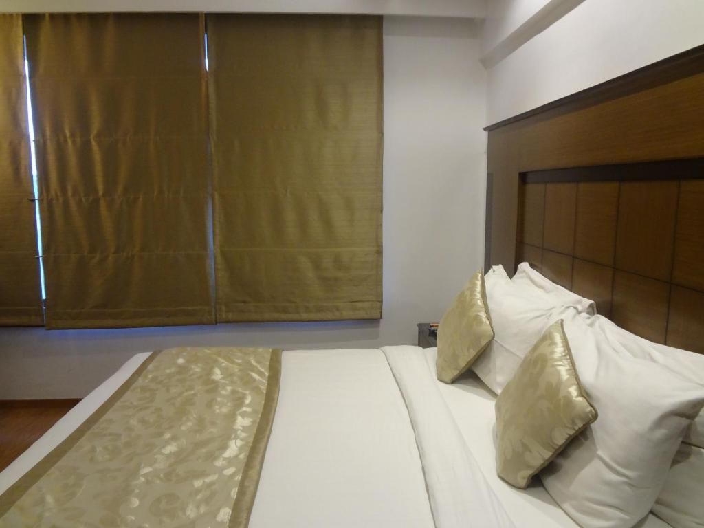 Hotel Midtown Pritam
