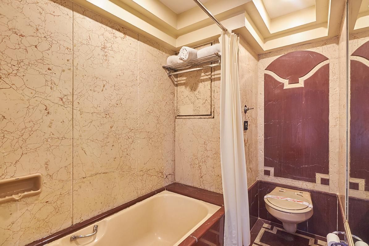Hotel Midtown Pritam
