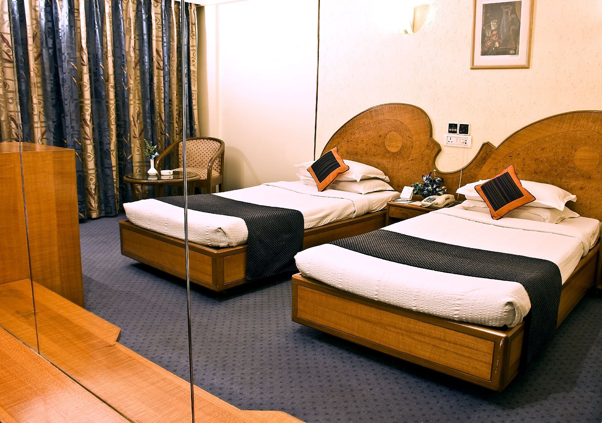 Hotel Midtown Pritam