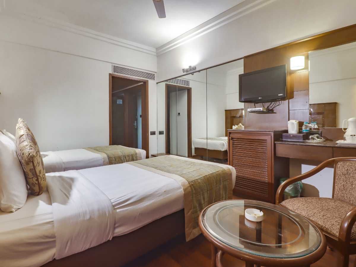 Hotel Midtown Pritam