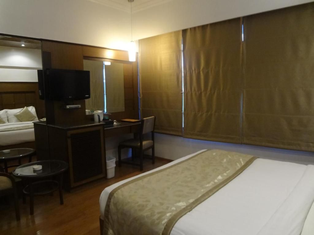 Hotel Midtown Pritam