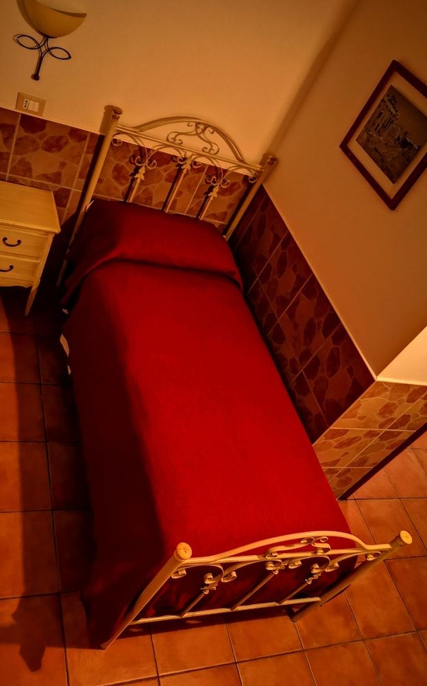 Vecchia Roma Resort Single Room