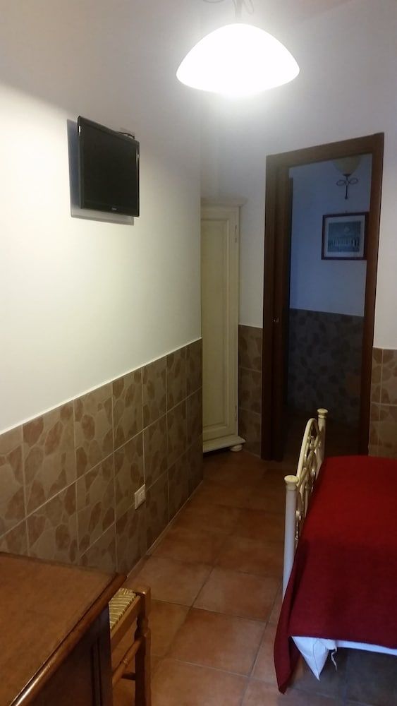 Vecchia Roma Resort Single Room 11