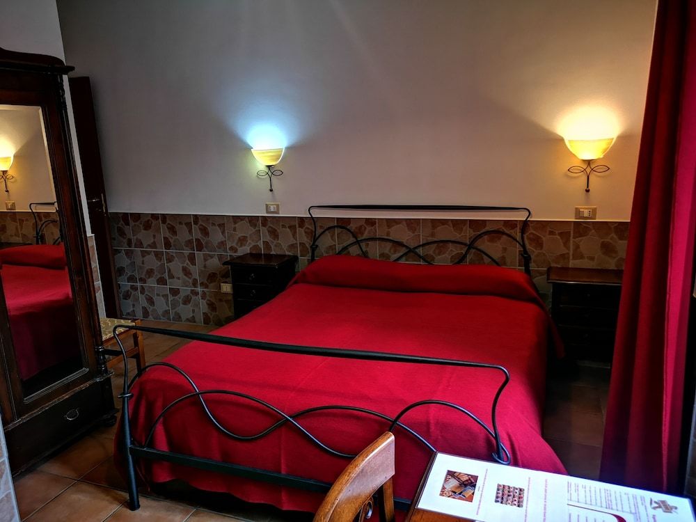 Vecchia Roma Resort Triple Room