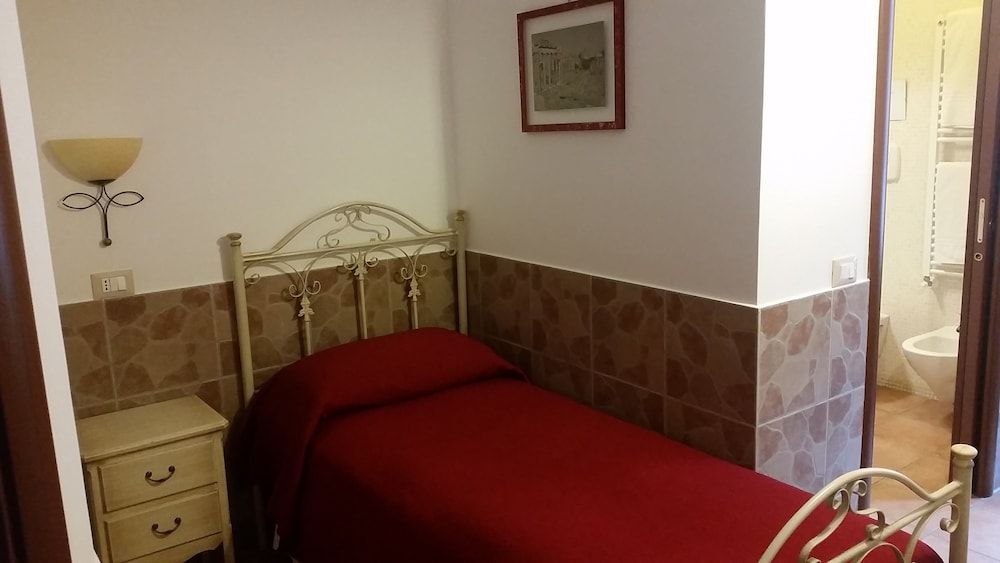 Vecchia Roma Resort Single Room 5
