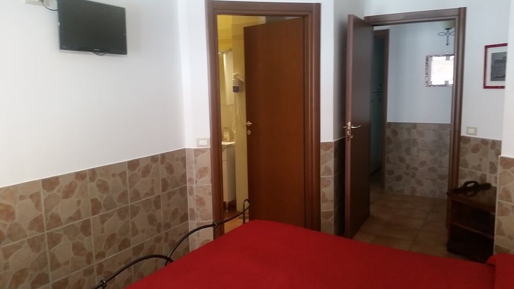 Vecchia Roma Resort Double Room 9