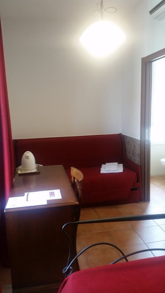 Vecchia Roma Resort Triple Room 5