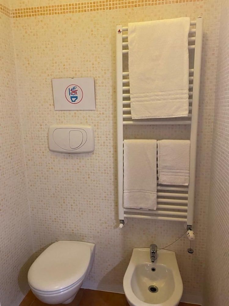 Vecchia Roma Resort Single Room 40