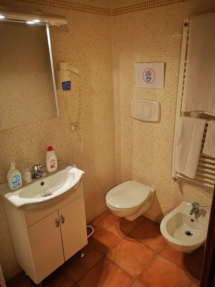 Vecchia Roma Resort Single Room 36