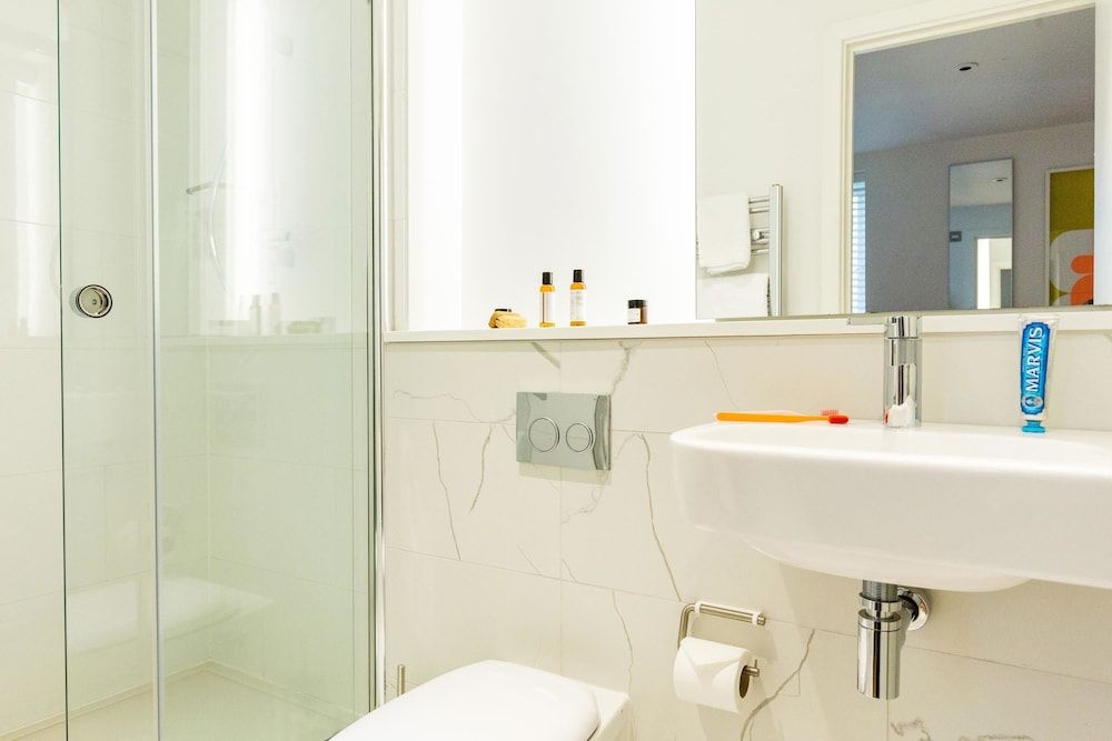 undefined Native Fulham 10