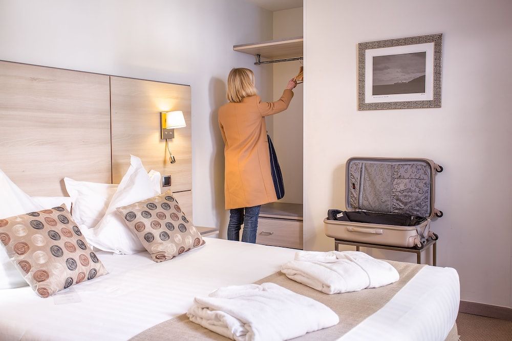 Best Western Plus La Corniche Executive Room, 1 Queen Bed, Non Smoking 3