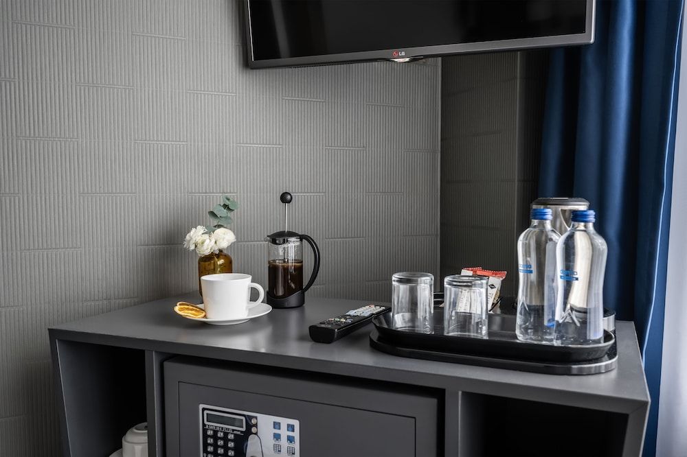 Misa Hotel Superior Double Room, 1 King Bed, Non Smoking 8