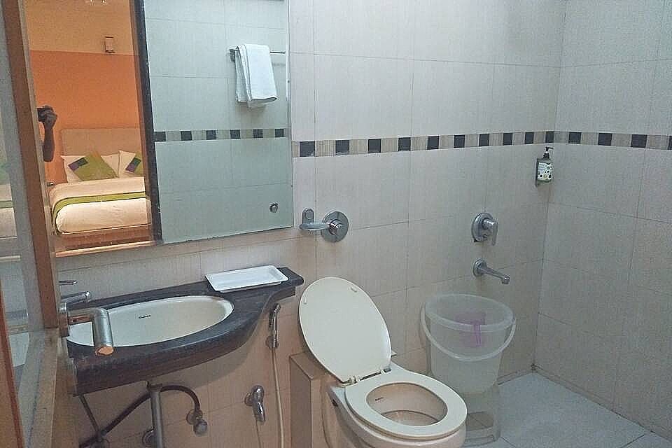 Hotel Basera Standard Non AC Room 6