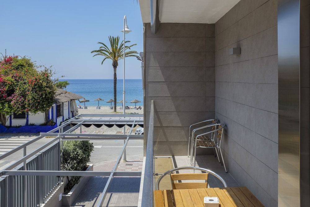 Junior Studio Suite, Partial Sea View, Oceanfront